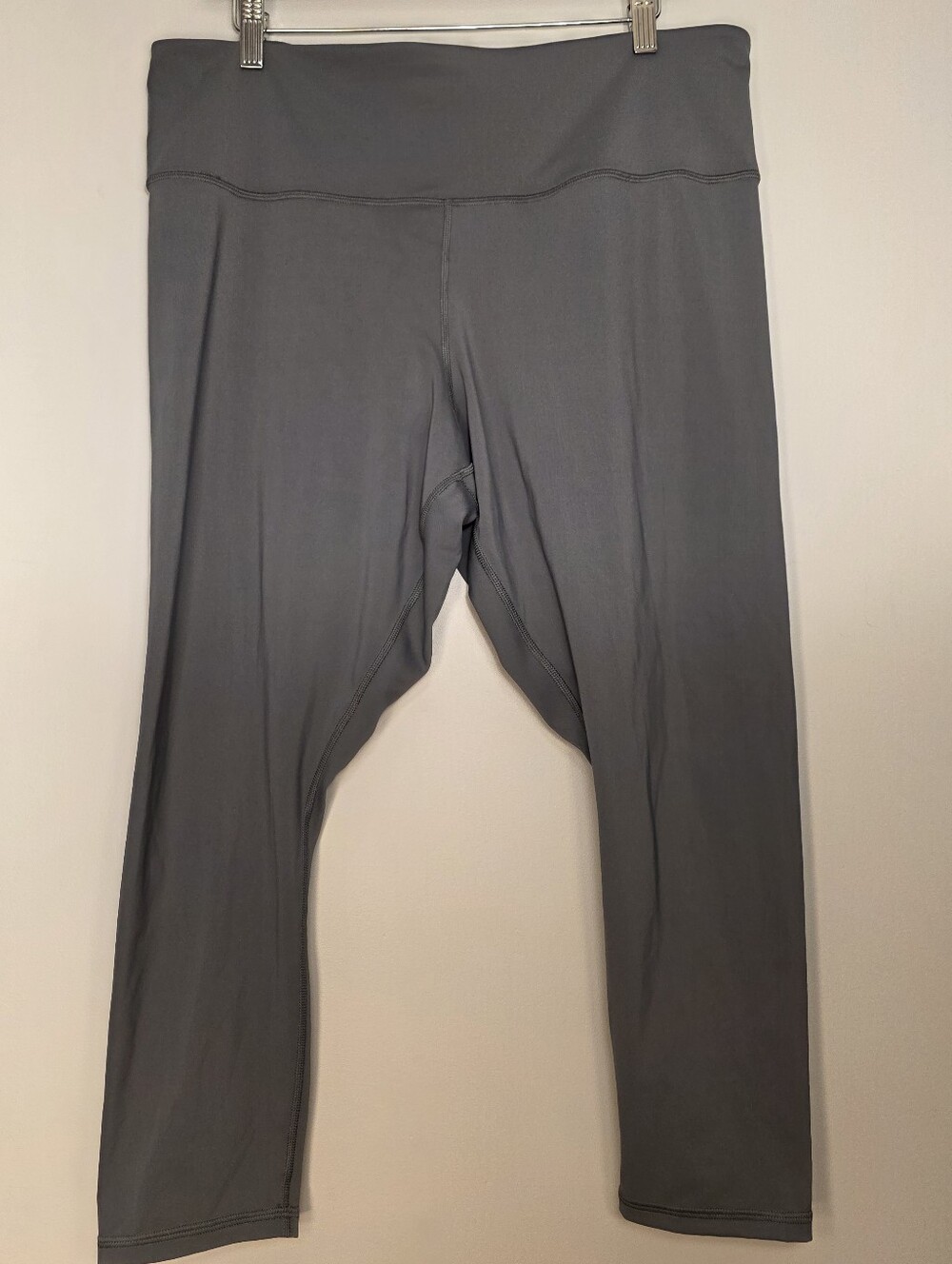 2X Athleta Charcoal Elation Train 7/8 Tight Leggings